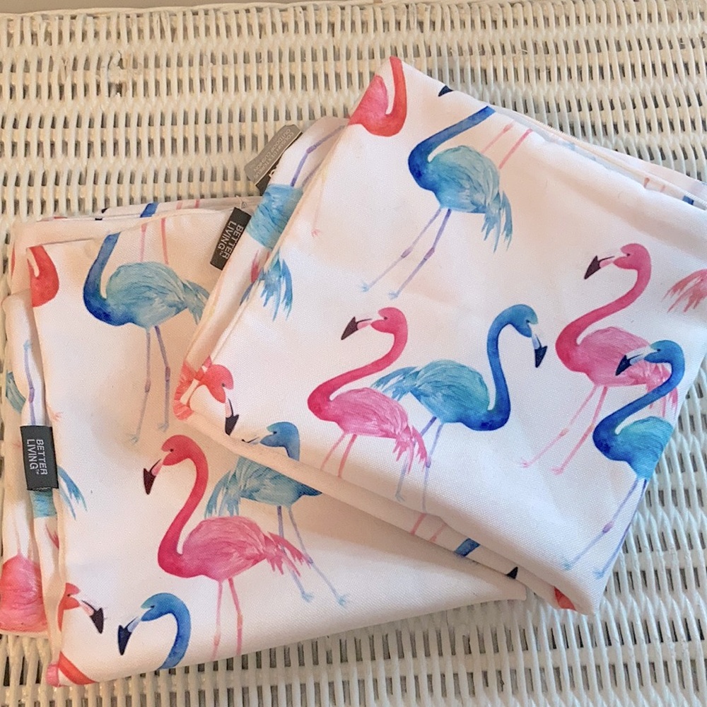 Flamingo outdoor cushion covers. Comes with 2. New with tags. Never used.